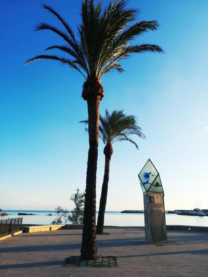 Ca La Nuri Pis 4 Vistas Al Mar Apartman Llança Kültér fotó